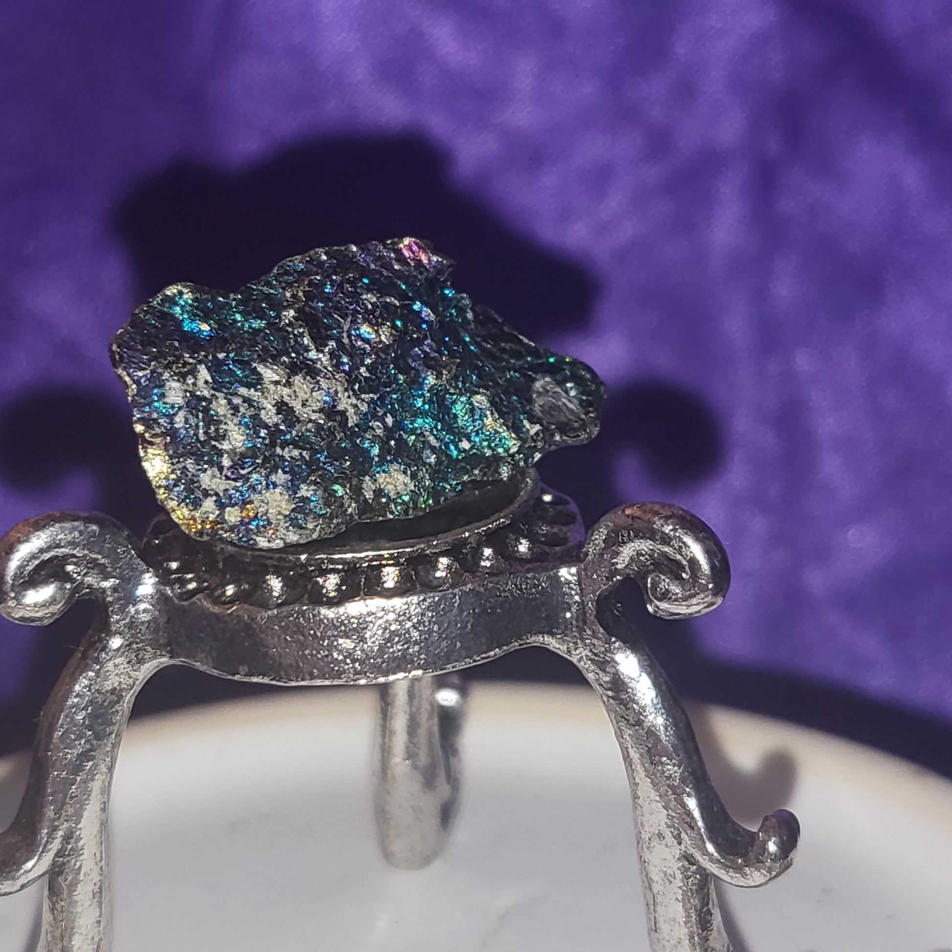 Bild på en boronit på ett ställ