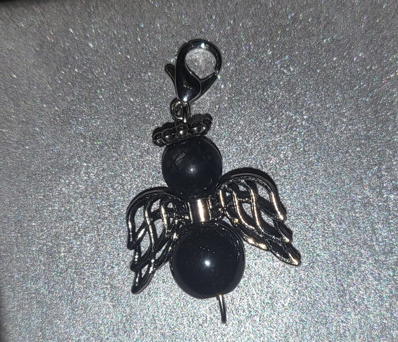 Klarhetsängeln – Hematit & Sodalit